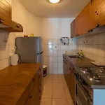 Dom Apartment