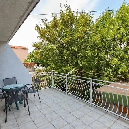 Dom With 2 Terrace & Free Parking