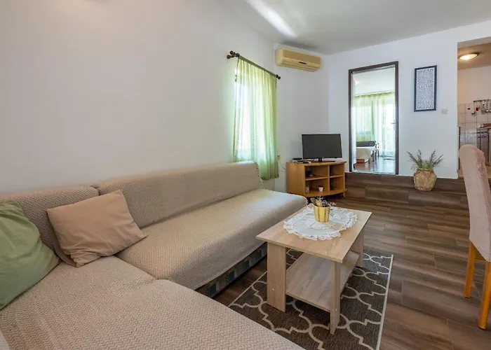 Dom Διαμέρισμα