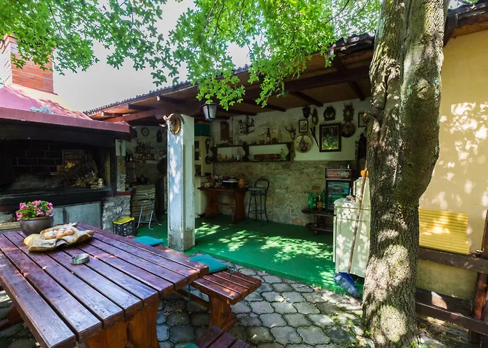 Dom Διαμέρισμα *