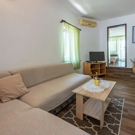 Dom With 2 Terrace & Free Parking Apartmán